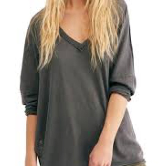 We the free size small distressed long sleeve tee - Picture 2 of 4